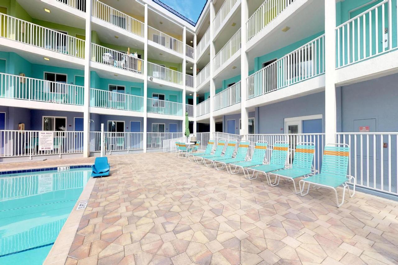Pelican Pointe Clearwater Beach Exterior photo
