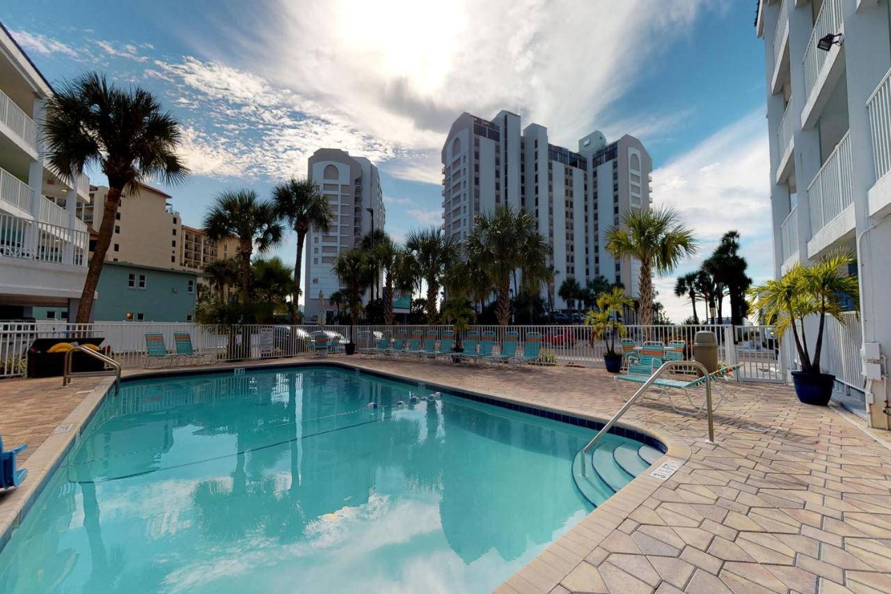 Pelican Pointe Clearwater Beach Exterior photo