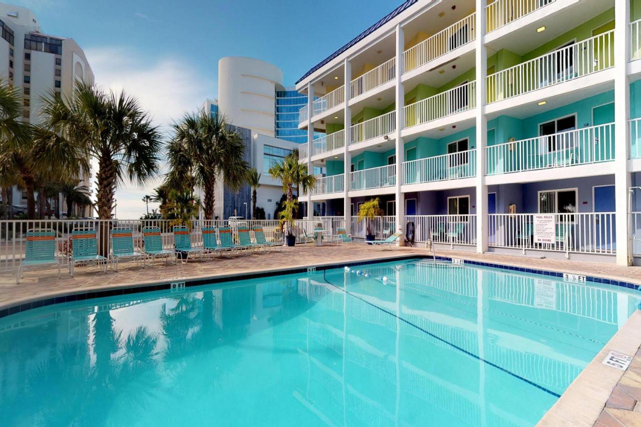Pelican Pointe Clearwater Beach Exterior photo
